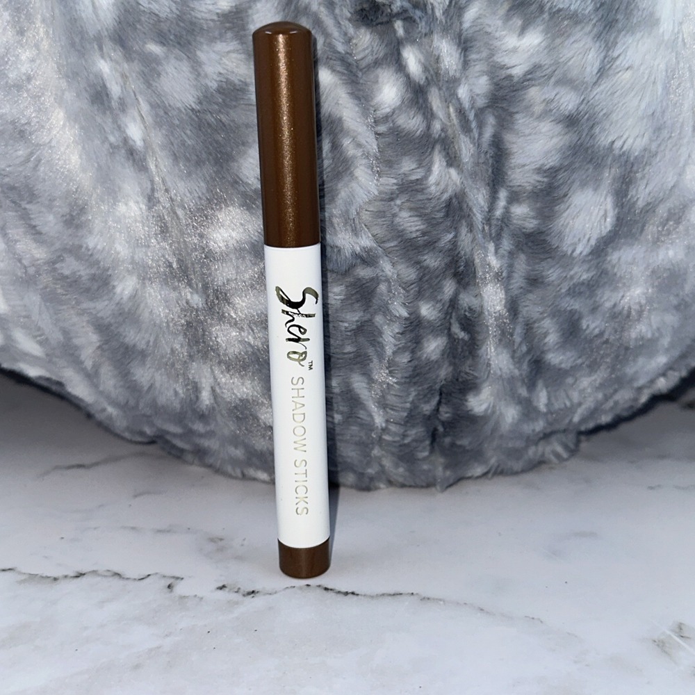 Belle Beauty by Kim Gravel SHERO Shadow Sticks Iced Mocha 1.40g